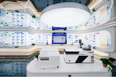 640 (1) 十年为序 向新而行丨奥谱天成2025年终大事纪